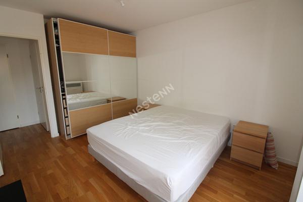 SURESNES limite PUTEAUX: Appartement 3 pièces de 70m² avec balcon et parking