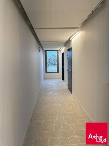 BUREAUX NEUFS 47.30 M² - A VENDRE - SUR BIARRITZ QUARTIER AEROPORT