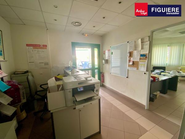 70m² de bureaux à louer en RDC à La Gandonne Salon de Provence avec Parkings