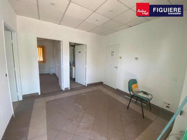 70m² de bureaux à louer en RDC à La Gandonne Salon de Provence avec Parkings