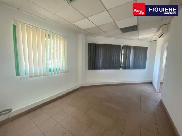70m² de bureaux à louer en RDC à La Gandonne Salon de Provence avec Parkings