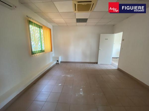 70m² de bureaux à louer en RDC à La Gandonne Salon de Provence avec Parkings