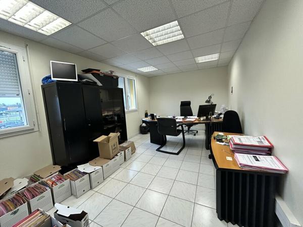 Châtenoy le Royal - Axe passant - Bureaux de 100 m²