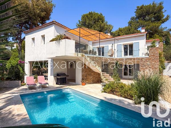 Maison à vendre 10 pièces 270 m² Carqueiranne