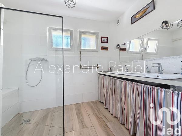 Maison à vendre 10 pièces 270 m² Carqueiranne