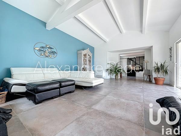 Maison à vendre 10 pièces 270 m² Carqueiranne