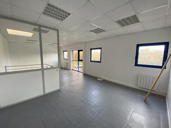 Location bureaux de 90 m2 à Allonne, à Beauvais, proximité A16
