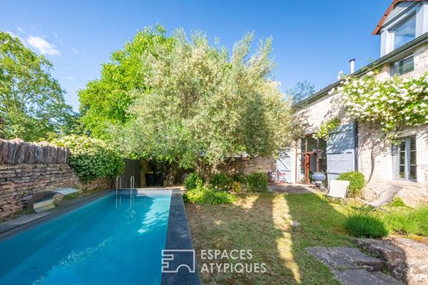 Rénovation contemporaine d’un ancien chai avec piscine au coeur de Givry