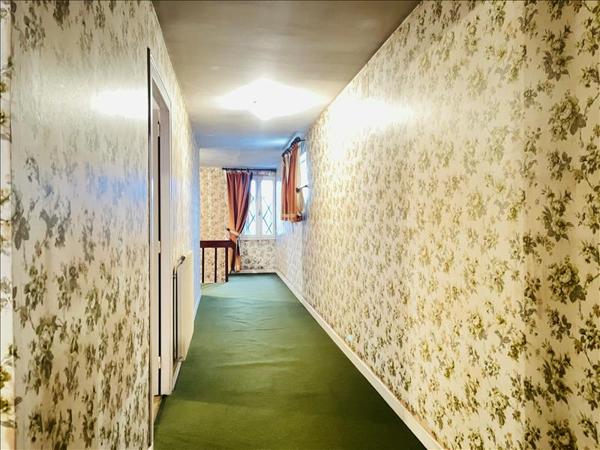 Immeuble à vendre |  Lesperon |  780 m²