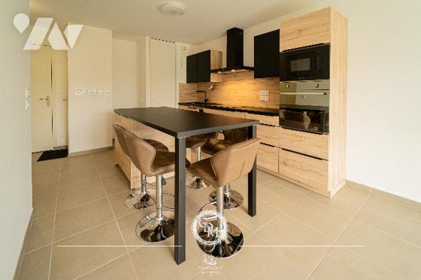 COUP DE COEUR - ANNECY + GARAGE - APPARTEMENT - environ 43 m²