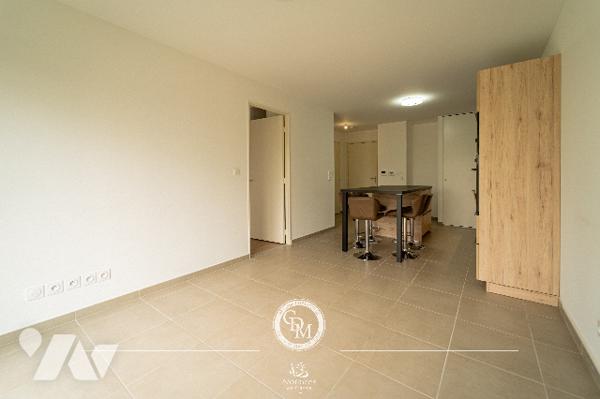 COUP DE COEUR - ANNECY + GARAGE - APPARTEMENT - environ 43 m²