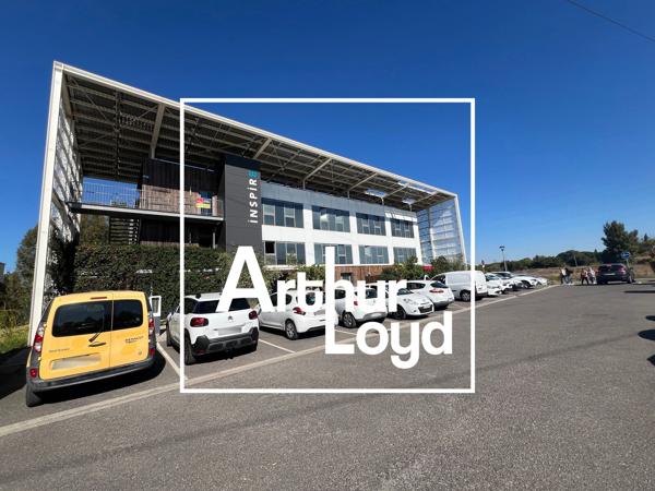 Bureaux open space à louer à Castelnau-le-Lez avec parking extérieur