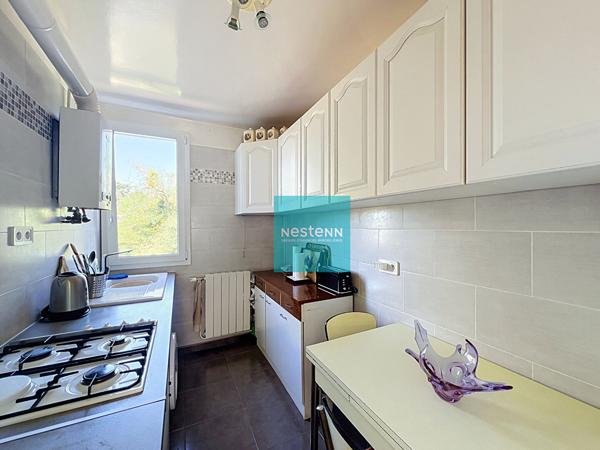 À vendre un appartement à Franconville de 5 pièces - proche des commodités, des écoles, commerces et axes autoroutiers - Box- cave  - bâtiment ravalé