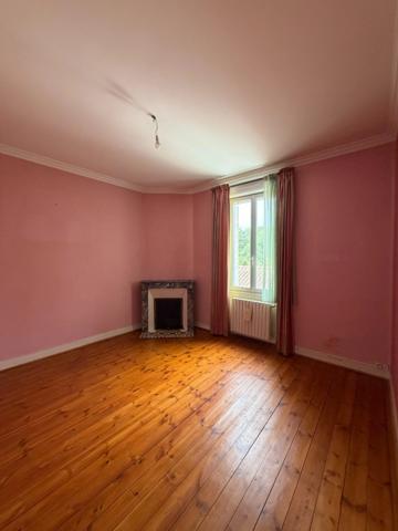 Saint Yrieix. Maison 190 m² sur terrain de 4070 m²