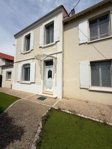 Saint Yrieix. Maison 190 m² sur terrain de 4070 m²