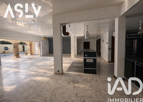 Maison à vendre 6 pièces 222 m² Six-Fours-les-Plages