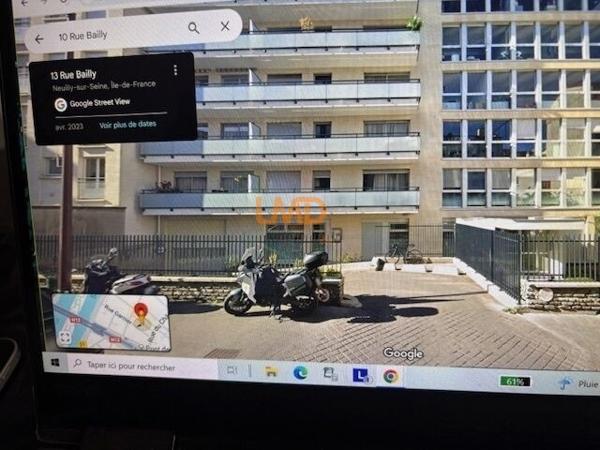 murs commerciaux 80 M2 + 3 parkings