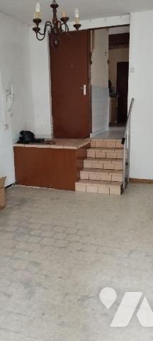 Maison à vendre à SAINS RICHAUMONT, pour une surface habitable de 94m², composée d'une pièce à ...