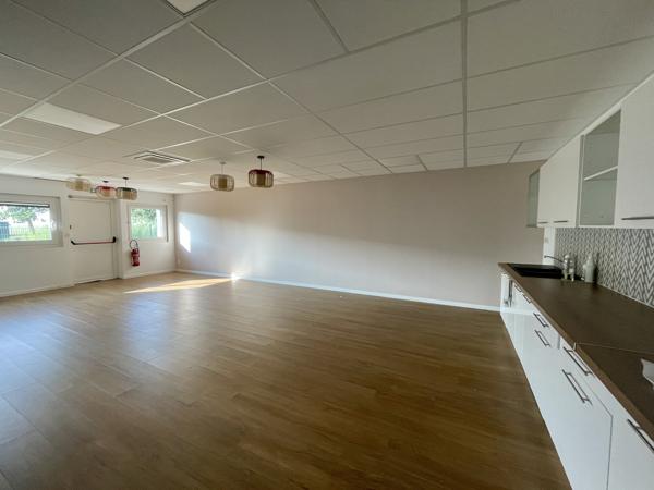 Bureaux à louer à MARBEUF 27110