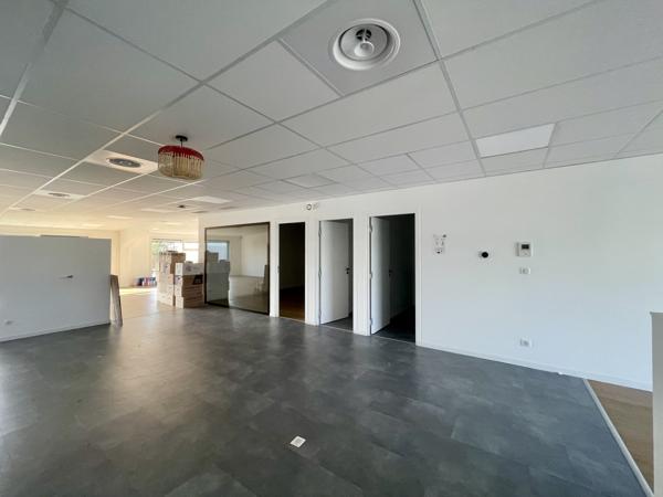 Bureaux à louer à MARBEUF 27110