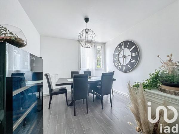 Appartement 5 pièces de 90 m² à Ballainvilliers (91160)