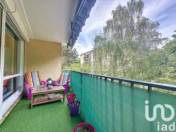 Appartement 5 pièces de 90 m² à Ballainvilliers (91160)