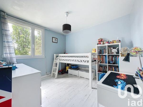 Appartement 5 pièces de 90 m² à Ballainvilliers (91160)