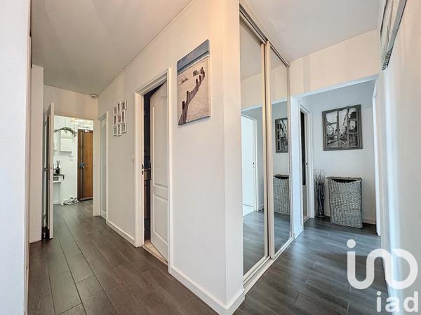 Appartement 5 pièces de 90 m² à Ballainvilliers (91160)