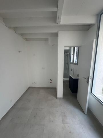 Appartement Angers 1 pièce 11 m2 Parking Hyper centre