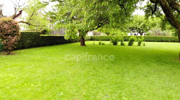 Proche de Cluses (74), A vendre, maison individuelle P6, terrain clos, garages