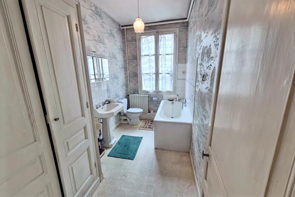 Appartement 4 pièces - 166 m²