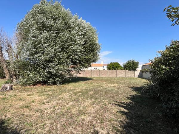 Terrain à batir à SAINT HILAIRE DE RIEZ - TERRE FORT - 564 m²