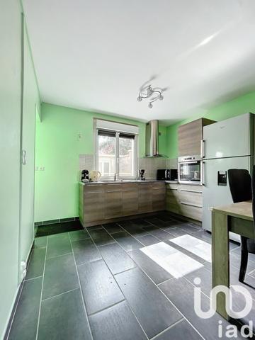 Maison traditionnelle 4 pièces de 67 m² à Châlons-en-Champagne (51000)