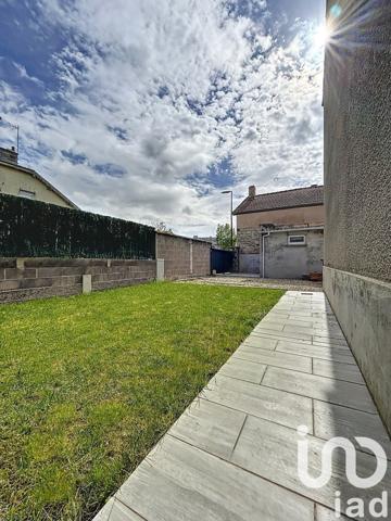Maison traditionnelle 4 pièces de 67 m² à Châlons-en-Champagne (51000)