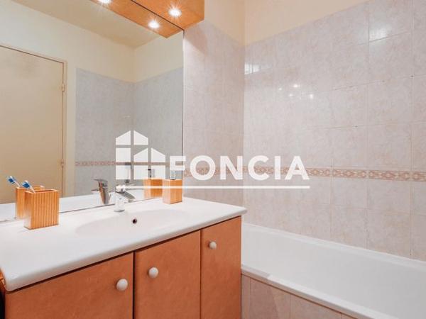 À vendre Appartement 2 pièces 52.21 m² - Marseille 13008