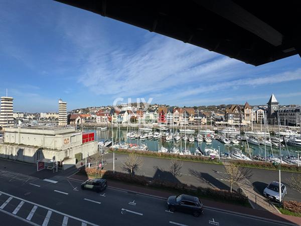 Appartement DEAUVILLE - VUE PORT