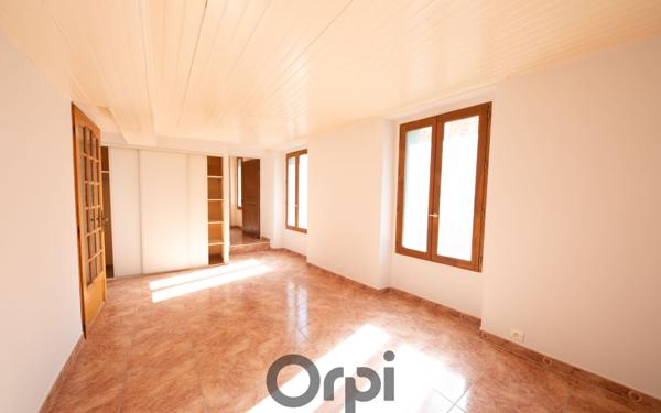 Maison à vendre    7 pièces •  Tuchan