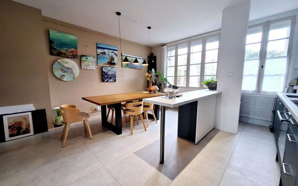 Appartement à vendre    5 pièces • 100 m2 Royan