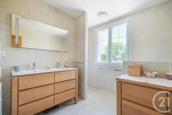 Maison à vendre  5 pièces - 145,99 m 2   BARNEVILLE CARTERET  - 50