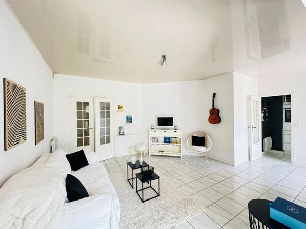 Appartement 3 pièce(s) 69 m2 vue mer