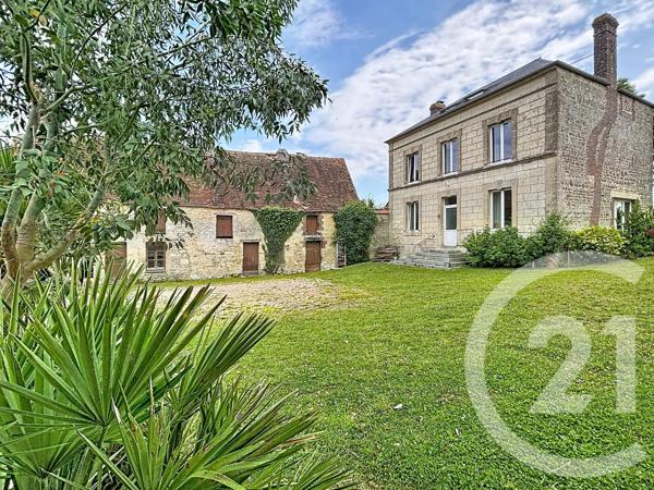 Maison à vendre  7 pièces - 146 m 2   ARGENTAN  - 61