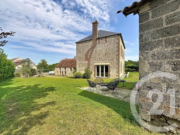 Maison à vendre  7 pièces - 146 m 2   ARGENTAN  - 61
