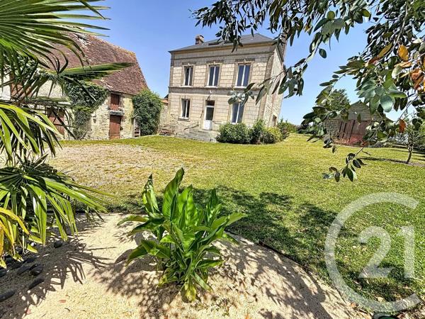Maison à vendre  7 pièces - 146 m 2   ARGENTAN  - 61