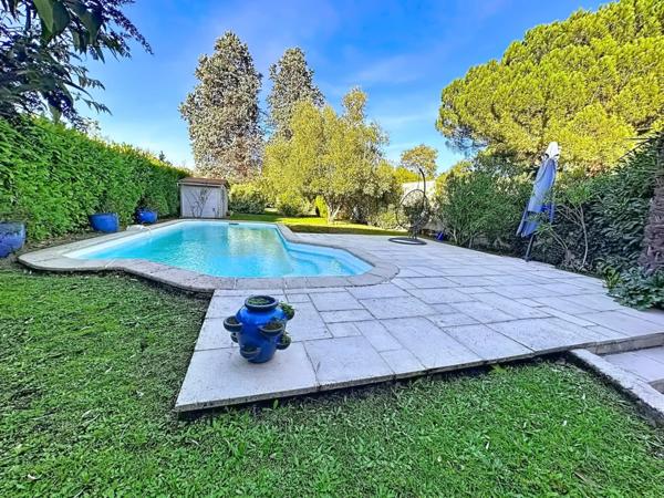 Maison 6 pièces de 140 m2, 4 chambres et un bureau