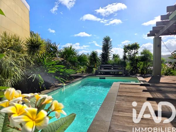 Location maison 5 pièces 190 m² Saint-Paul