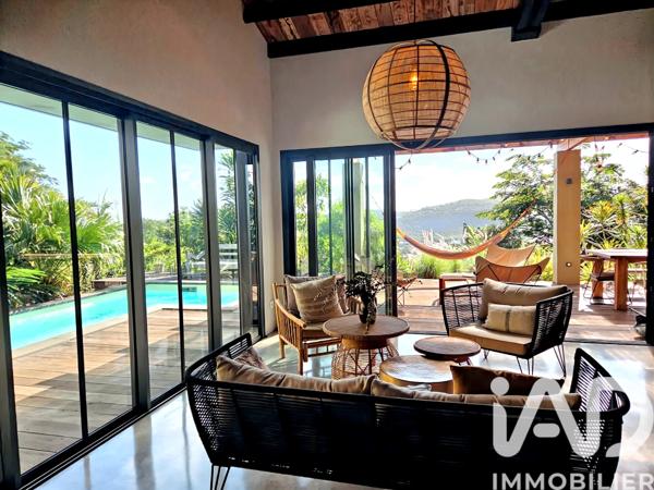 Location maison 5 pièces 190 m² Saint-Paul