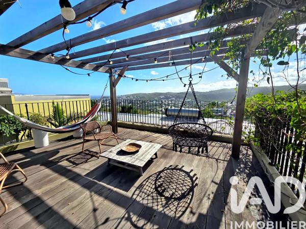 Location maison 5 pièces 190 m² Saint-Paul