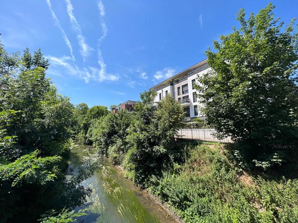 Appartement Pontoise 2 pièce(s) 45 m2 220 000 € **  - Référence  11318