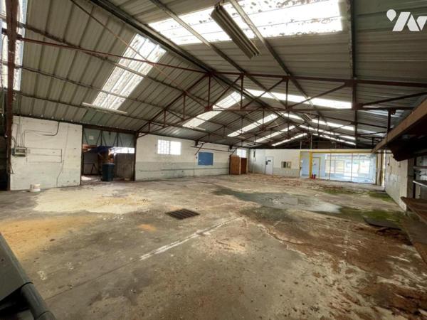 TERRAIN / GARAGE, PORT-LOUIS