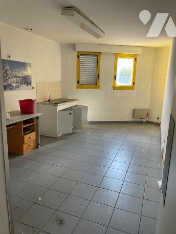 TERRAIN / GARAGE, PORT-LOUIS